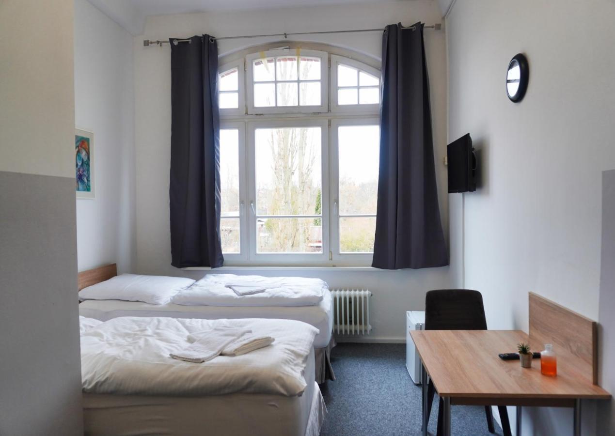 Motel Home Wittenau Berlin Ngoại thất bức ảnh